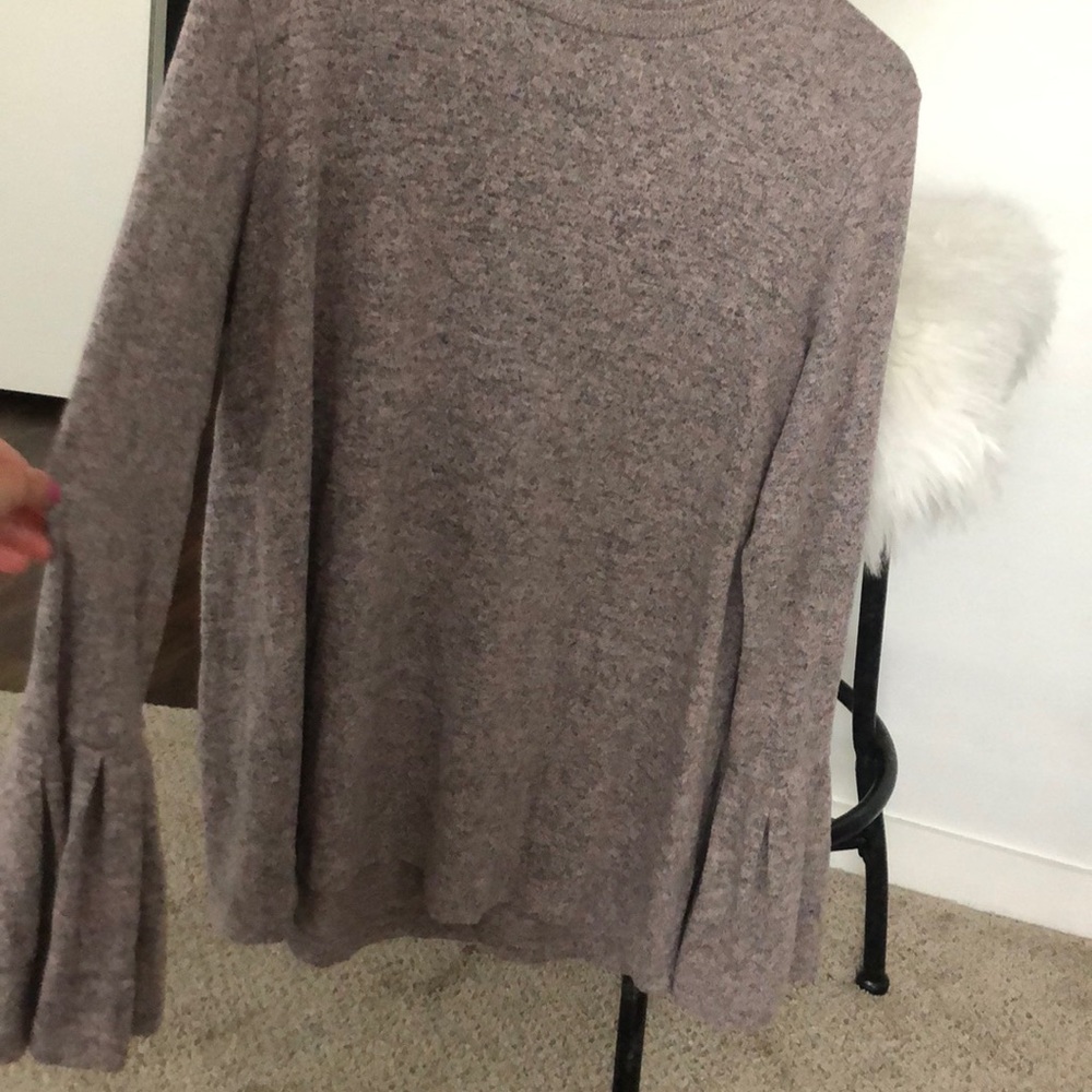 Top - Picture 2 of 2